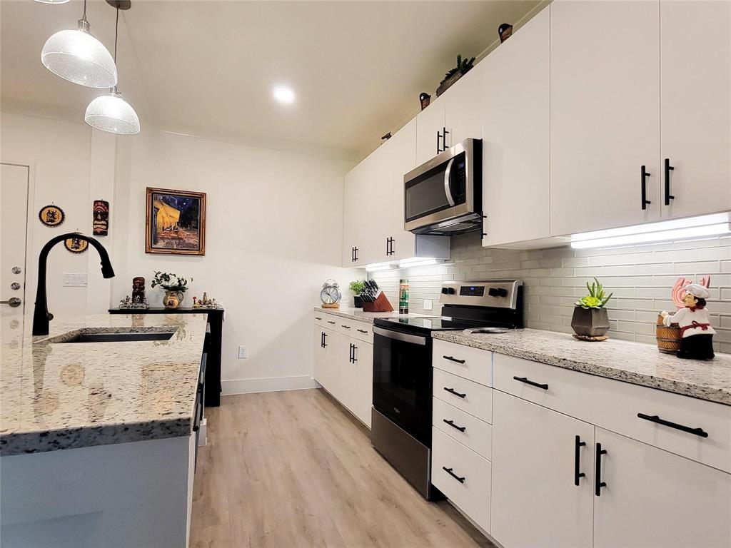 Sojurn At The Realm Condominiu - Residential