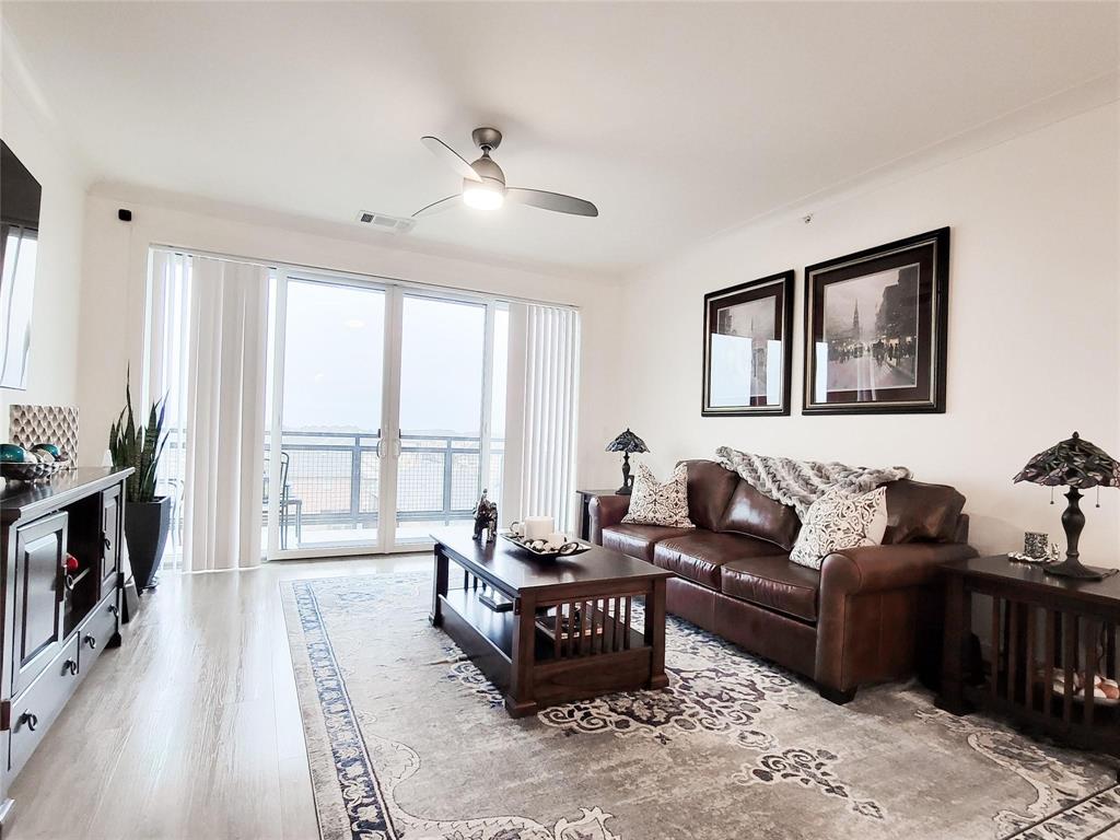 Sojurn At The Realm Condominiu - Residential
