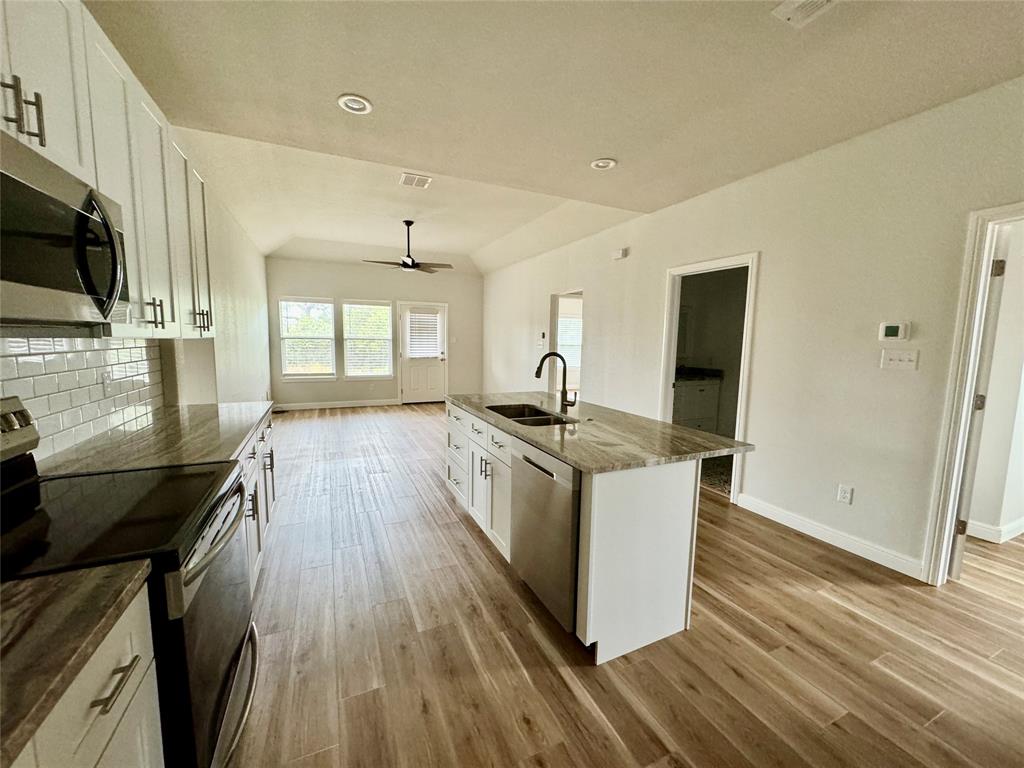Canyon Creek - Residential Lease