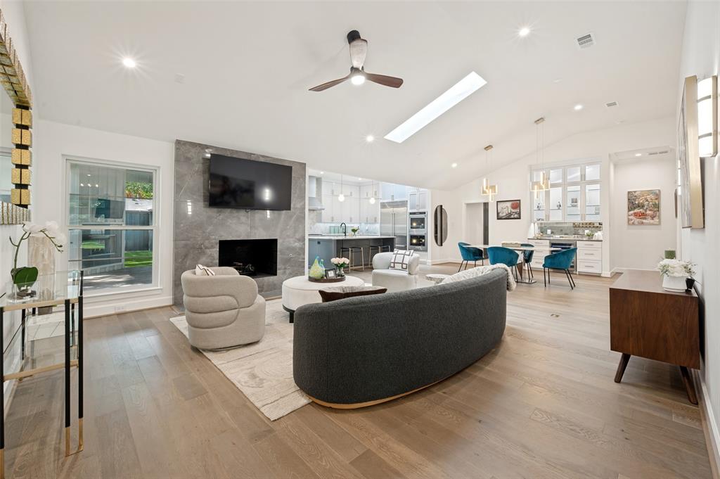 Midway Hills 05 - Residential