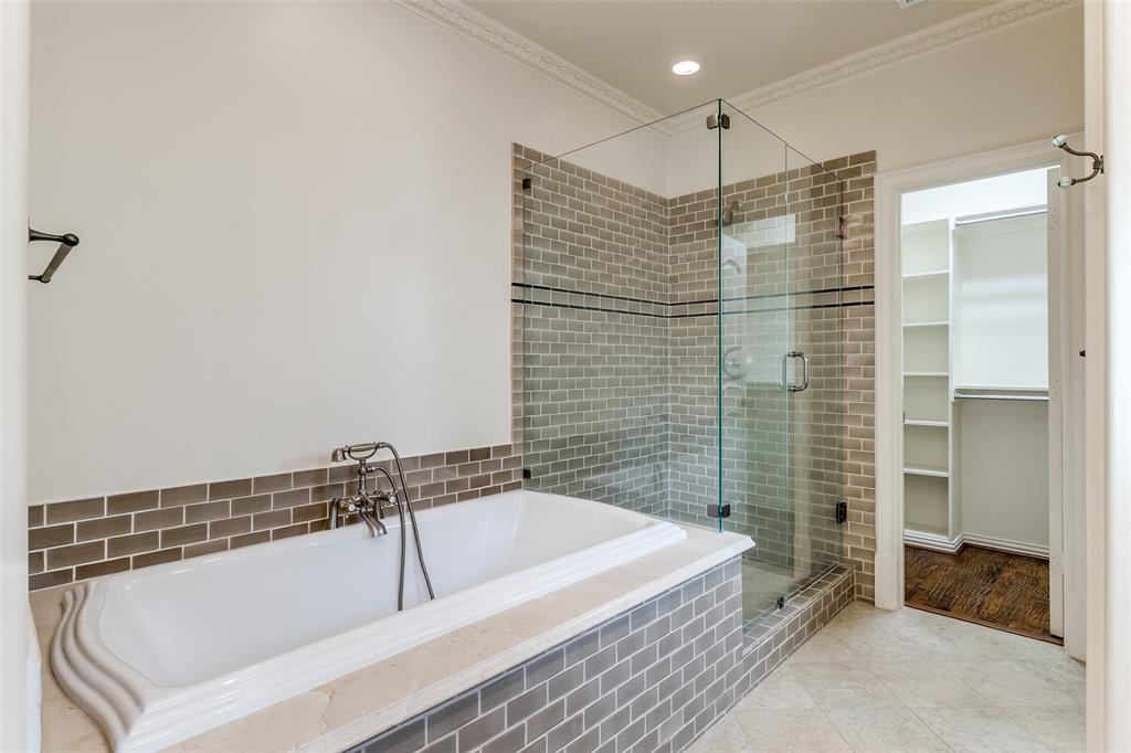 Highland Gates On Katy Trail Condo - Residential