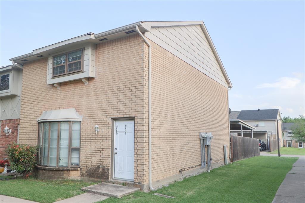 Beautifully maintained community townhome offering 3 bedrooms and 3 full bathrooms with new kitchen appliances. Each bedroom has its own private bath, providing comfort and privacy for everyone. This desirable corner unit includes a 2-car carport, full size laundry room, plus an additional parking area conveniently located just steps from your door.  The first floor features a cozy living room, dining area, kitchen, and a bedroom with a full bathroom. Upstairs you’ll find 2 more bedrooms, each with its own full bathroom. The community HOA pays your water, sewer, and trash.