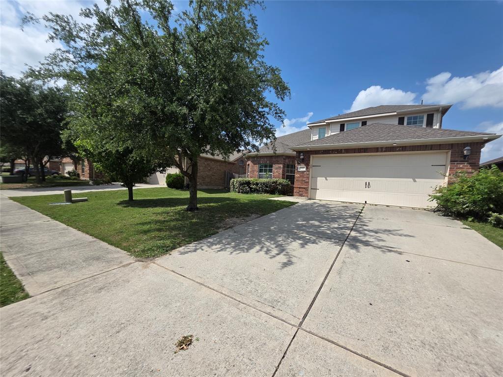MOTIVATED SELLER -
Located in the growing community of Anna, this 4-bedroom, 2.5-bath home offers the layout today’s buyers are actively searching for: primary suite downstairs, space for everyone upstairs, and major updates already taken care of, with the exception of needing to replace or clean the LVP on lower level entryway and kitchen area that got paint on it from the painters. However from the moment you step inside, you’ll notice the fresh interior paint and brand-new carpet. 
The primary suite on the main level creates the privacy and comfort homeowners crave — separated from the three secondary bedrooms upstairs. Whether it’s kids, guests, or a home office, everyone gets their own space without sacrificing connection.
The downstairs laundry room and half bath add everyday convenience, especially when hosting friends and family.
New roof installed beginning of April. Water heater is less than one year old.
That means less stress, fewer surprises, and more financial peace of mind — something smart buyers value now more than ever.
The backyard offers room to relax, entertain, or create your own outdoor retreat. Picture summer evenings, weekend barbecues, and a space that grows with your lifestyle.
With easy access to McKinney and the greater Dallas-Fort Worth Metroplex, you get the advantage of location plus the comfort of a quieter community.