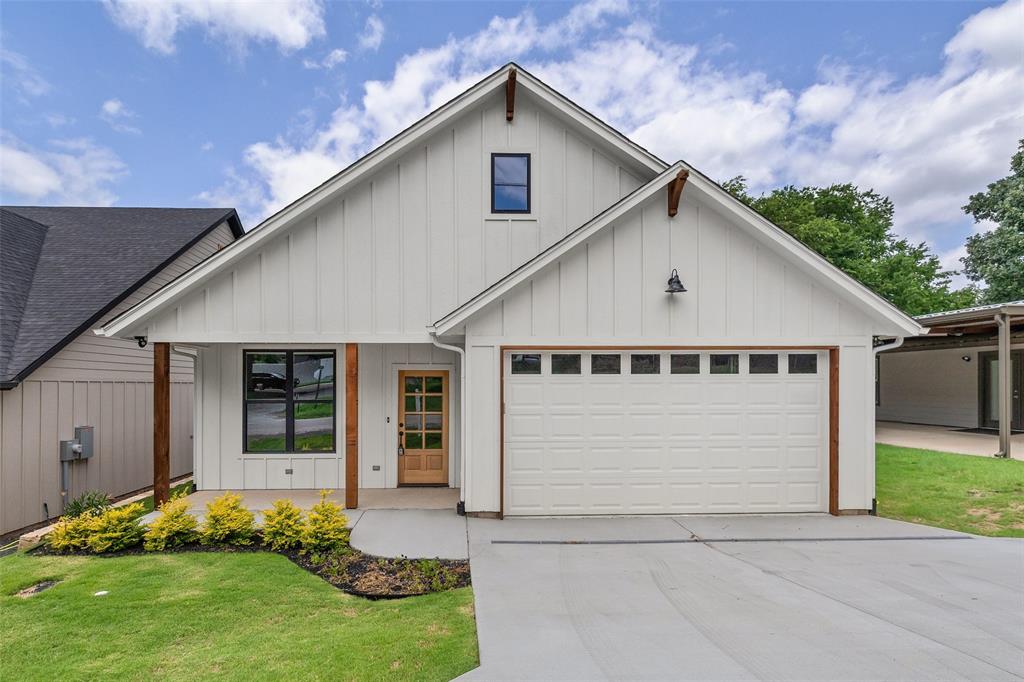Welcome to this brand new move in ready home backed up on the Harbor Lakes golf course, featuring three bedrooms and two baths in The Western Hills Harbor community. This well designed new construction is very well planned with modern style and energy efficiency that is ideal for comfort with a blend of style. You can enjoy the open floor plan with plenty of natural lighting for friends and family enjoying the stylish kitchen featuring sleek countertops and contemporary cabinetry with stainless steel appliances. Enjoy the community pool and playground after a round of golf. Minutes from historic Granbury square or if the lake is calling, you can enjoy the community pier with access to the community boat launch. Schedule your private showing today before someone else takes it away.