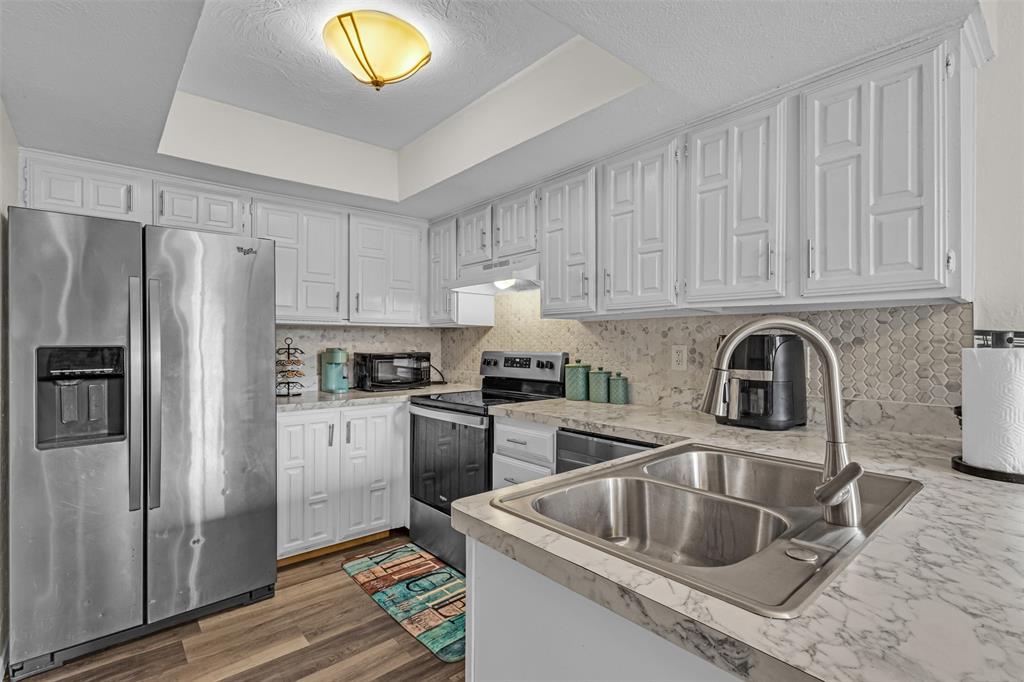 Lifescape Villas On Dublin Condos - Residential