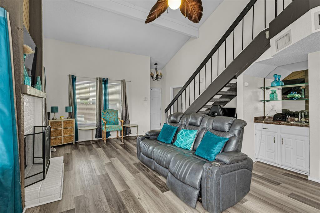 Lifescape Villas On Dublin Condos - Residential