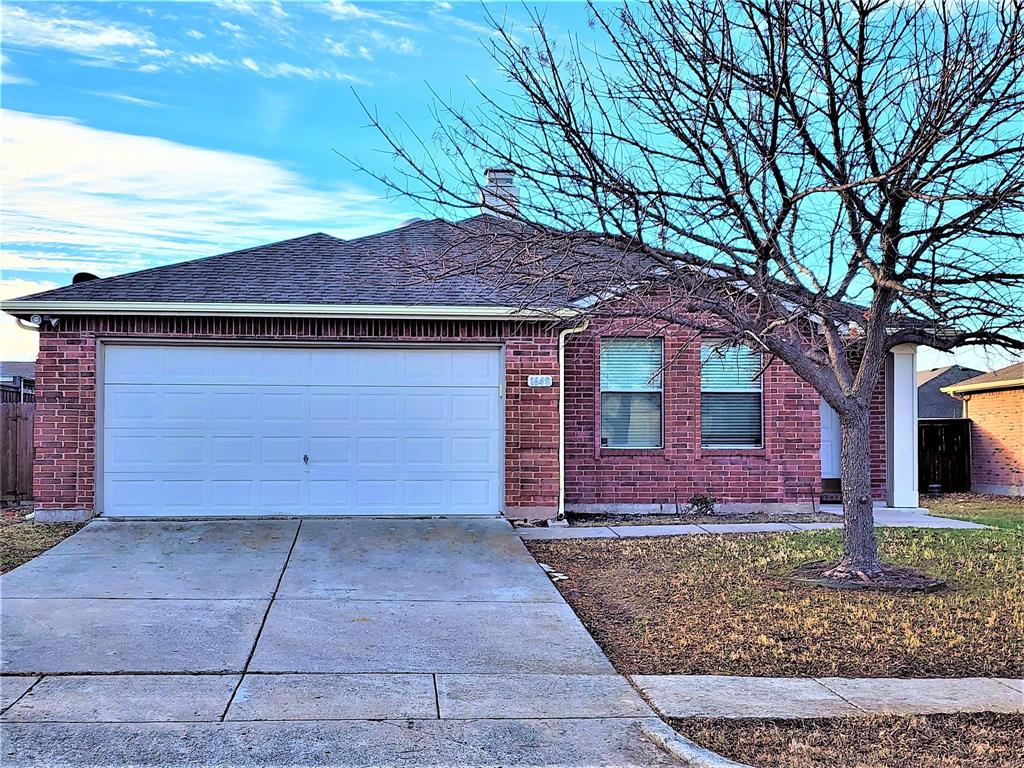 This precious 3-bedroom, 2-bath, 2-car garage home is ready for its new people. A Pet Friendly home in the LOVELY Robinson Ridge Community offers a wood-burning fireplace, grey neutral tones, Wood-look Plank & Ceramic Tile in Wet Areas, Carpet in Livingroom & Bedrooms. Includes Refrigerator, Built-in Microwave, Dishwasher, Electric Oven, Large Eat-In Kitchen, Large Pantry, Separate Utility Room, Washer-Dryer Hookup Electric, and Large Walk-in Closets. Nearby Neighborhood Park and a plethora of restaurants & entertainment establishments just a short walk or drive down the street. Ready for immediate move-in! **We look for approx 3-times the rent as income, minimum 600 credit score and clean background check required**