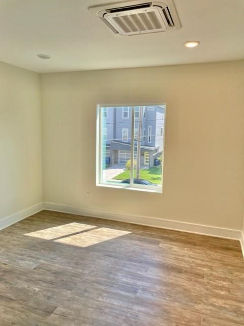 Dicksons East Dallas - Residential Lease
