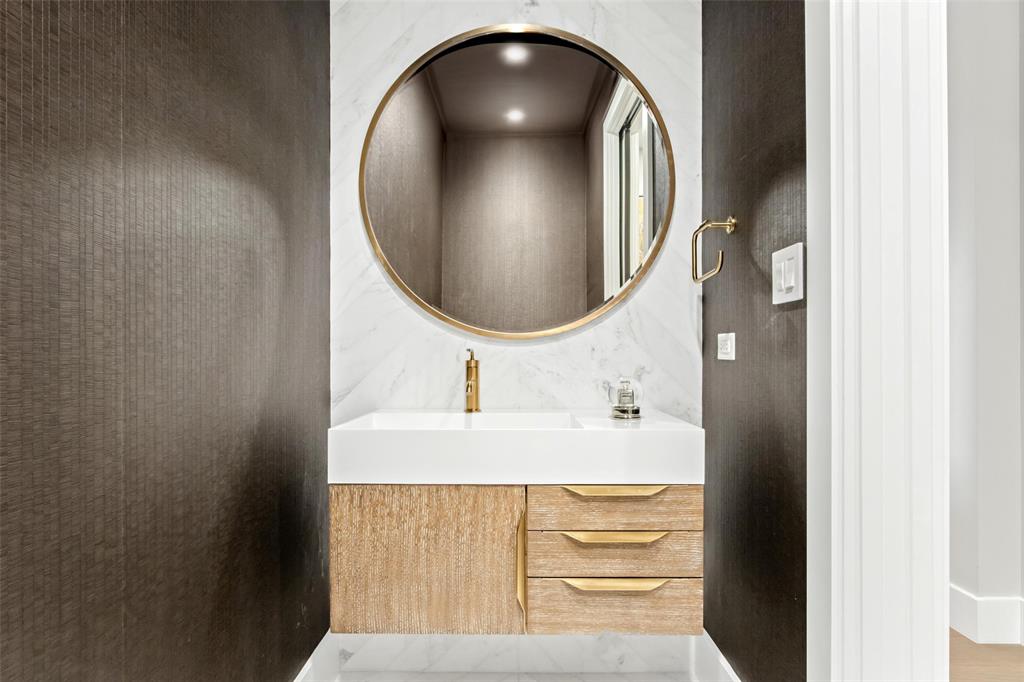 Parkview Condos - Residential