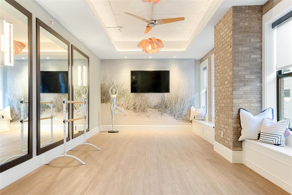 Parkview Condos - Residential