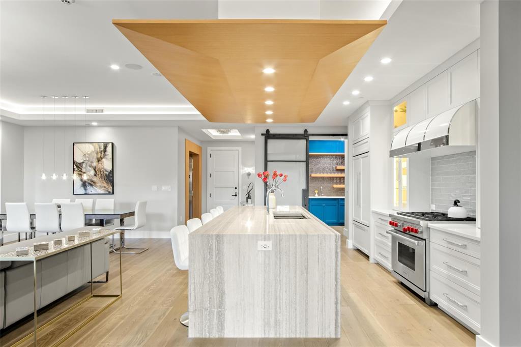 Parkview Condos - Residential