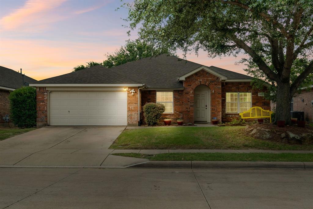 Price reduced and seller offering a $2500 paint allowance.  Adorable home with 4 nice size split bedrooms and 2 baths.  Walk in closets.  2 living areas and 2 dining areas.  Kitchen area open to the family room.  Master bath has a separate soaking tub, shower, double sinks and a walk in closet.  New roof was installed in 2017, new AC-HVAC system was installed in 2022 and a new hot water tank.  This home is spacious and has lots of room for huge family gatherings.  Shopping and schools are close by.  Schedule a showing today.