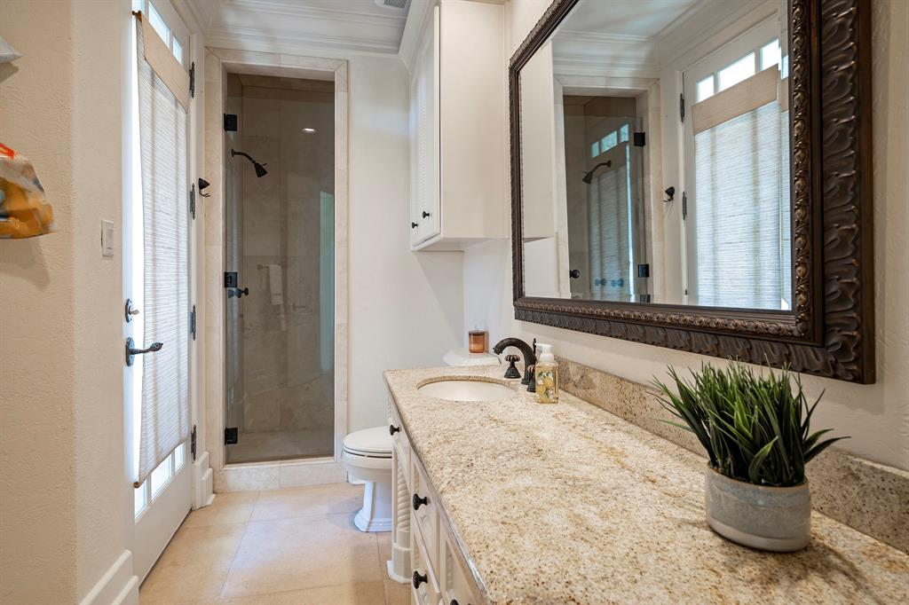 MEADERS LANE - Residential