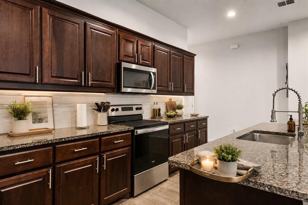 Hulen Tr - Residential