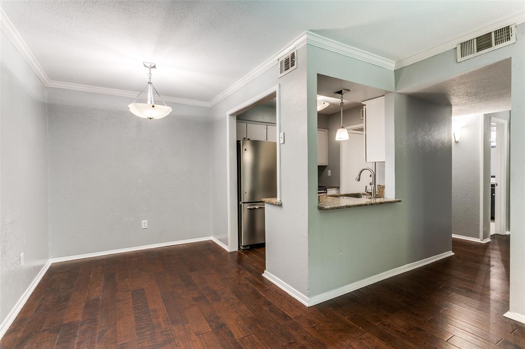 River Oaks Condos - Residential