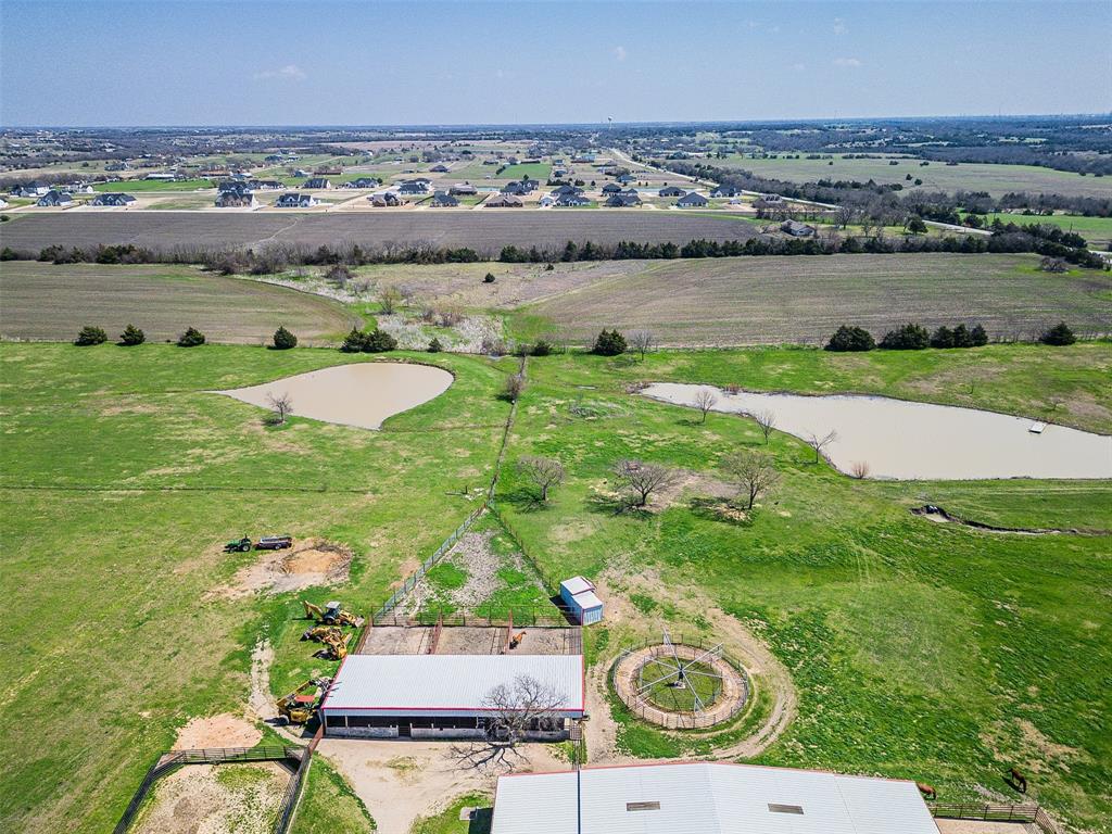 Unlimited Opportunities with 20,40,60 acres and More Available. Perfect set-up for horses, cattle and any type of livestock.  Possibility for multiple homes and businesses. Beautiful views and room to grow. No HOA! No City Limits!