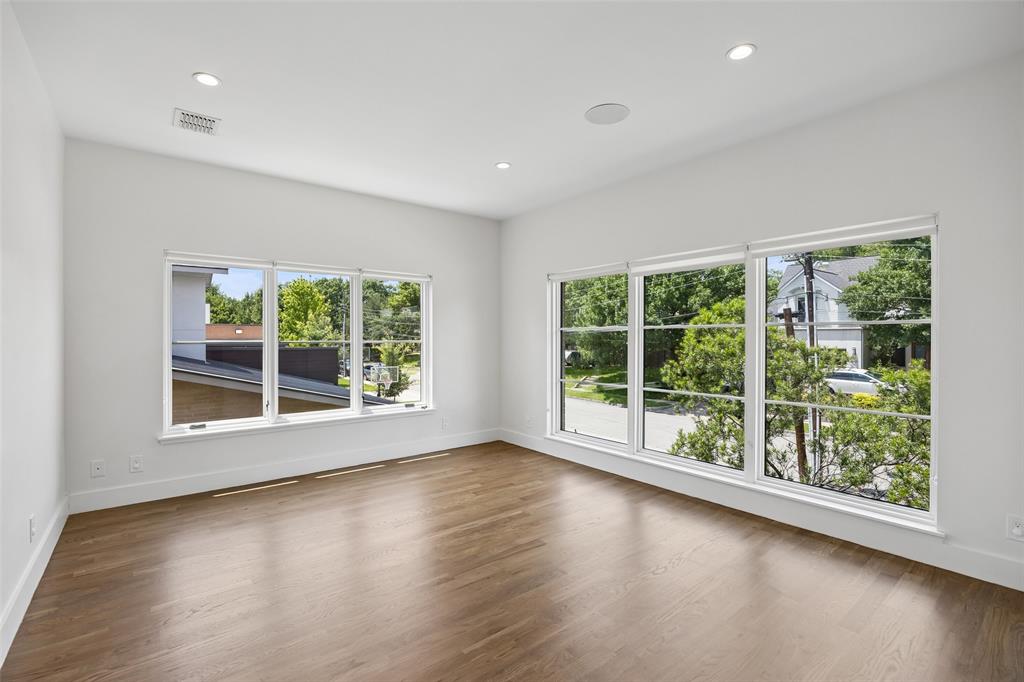 Sarah's Creek - Residential