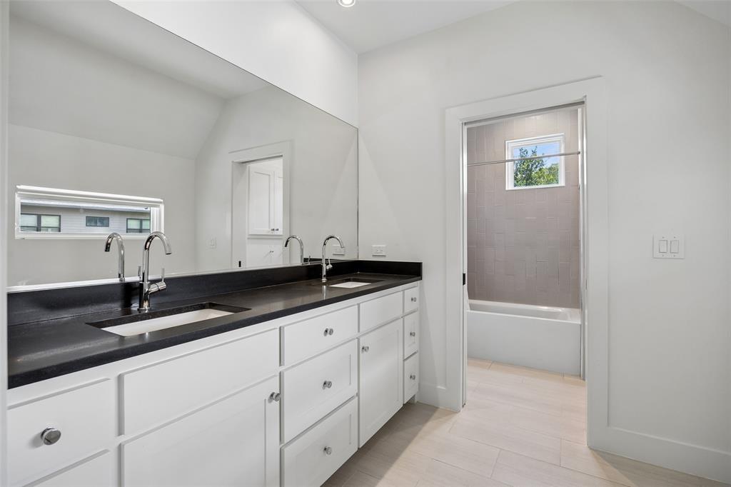 Sarah's Creek - Residential