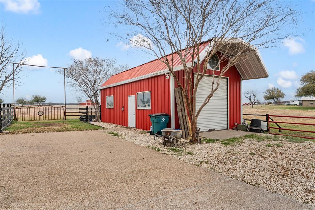 Baxter B B - Residential