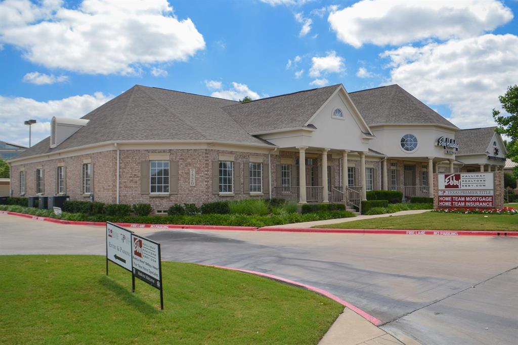 Macarthur Crossing - Commercial Sale