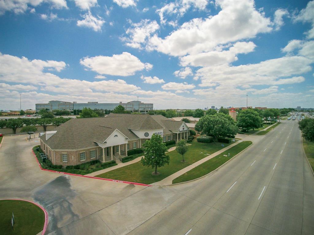 Macarthur Crossing - Commercial Sale