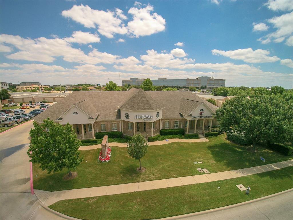 Macarthur Crossing - Commercial Sale