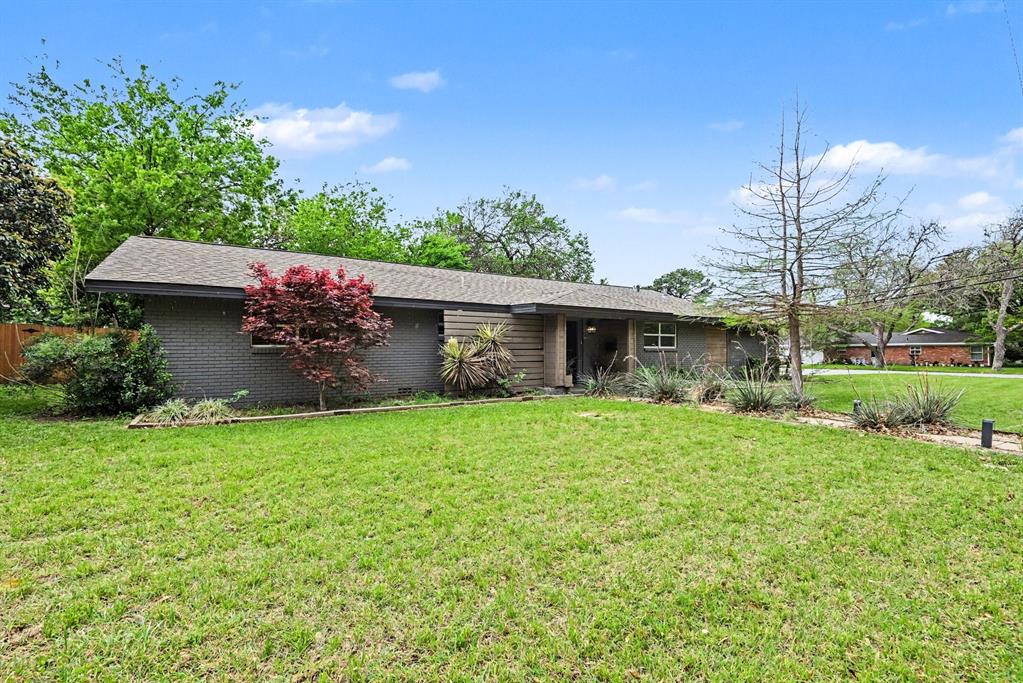 Welcome to this one-story home nestled in the heart of the desirable Westcliff subdivision of Fort Worth. Located just minutes from TCU, this 3-bedroom, 2-bathroom gem combines comfort, space, and convenience, in one of the city's most established neighborhoods. Step inside to discover an open floor plan that connects the living, dining, and kitchen areas. The spacious kitchen features granite countertops, a ktichen island and plenty of counter space.

The home sits on a generously sized lot with a fully enclosed backyard, offering privacy and room to enjoy the outdoors. A standout feature is the detached work garage, fully wired and ready to support a recreational space, studio, or workshop. Don’t miss this rare opportunity to own a home in a prime location close to parks, dining, shopping, and TCU.