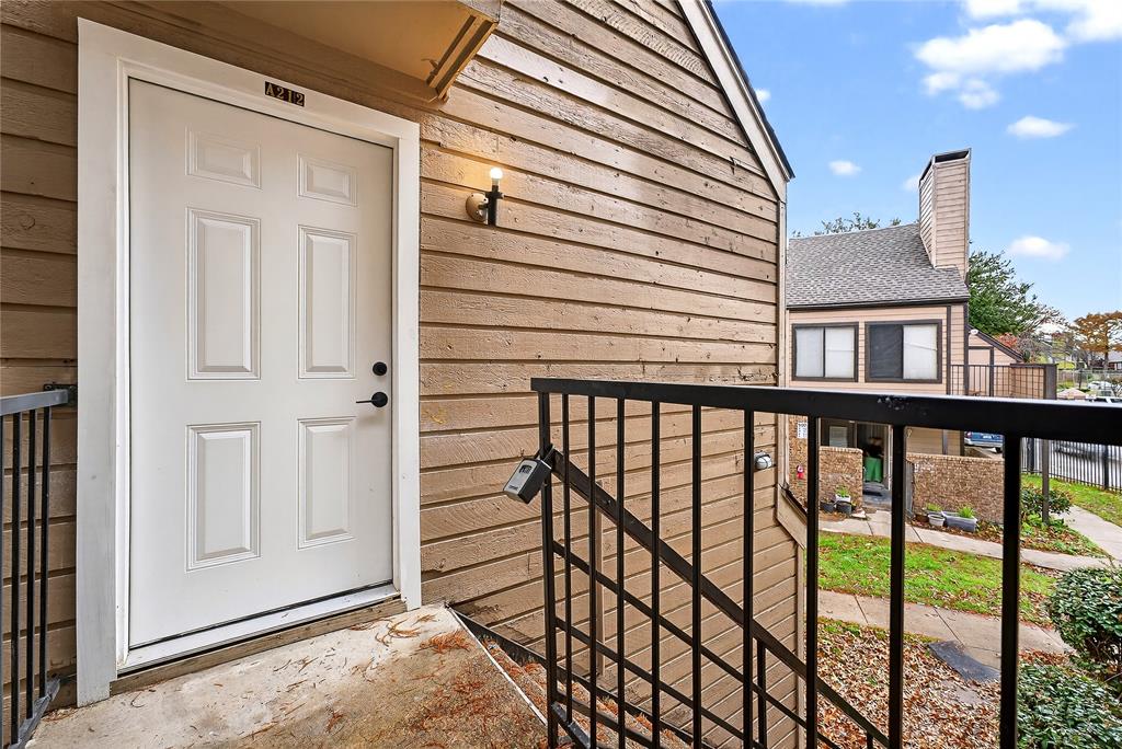 Richland Trace Condos - Residential