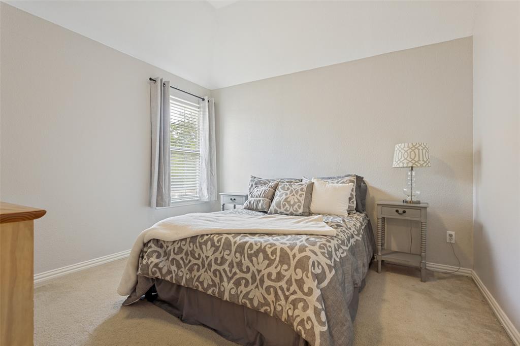 Woodbridge Ph 02c - Residential