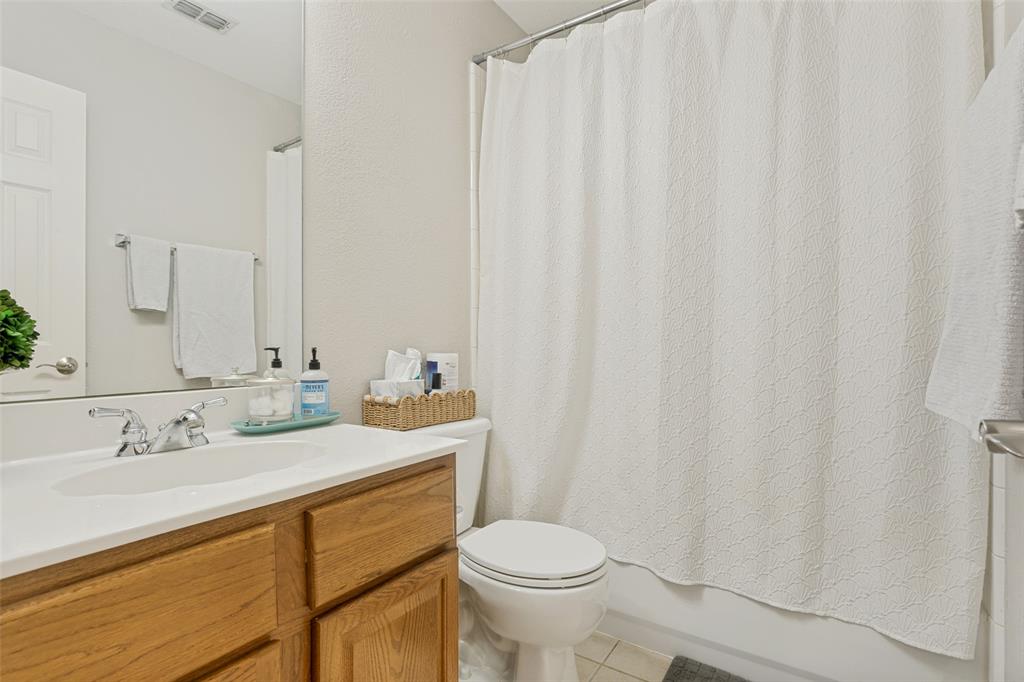 Woodbridge Ph 02c - Residential