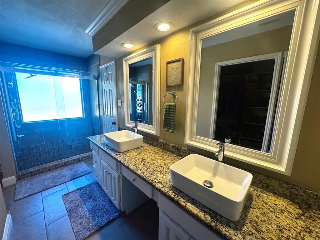 Lake Country Estates Add - Residential