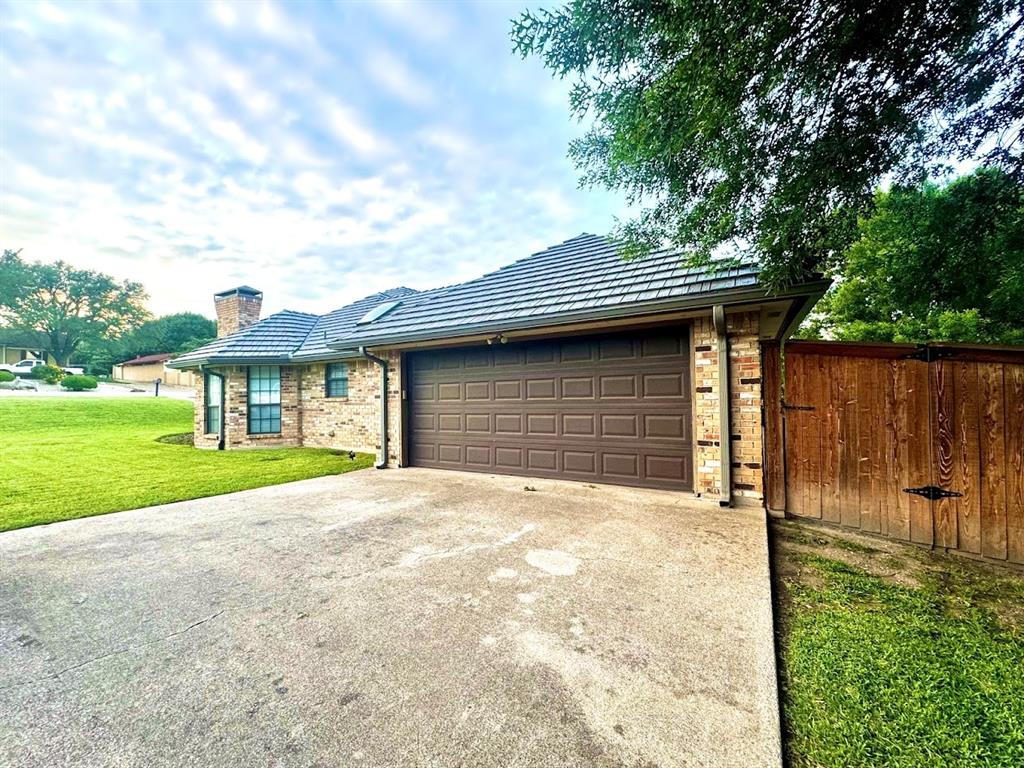 Lake Country Estates Add - Residential