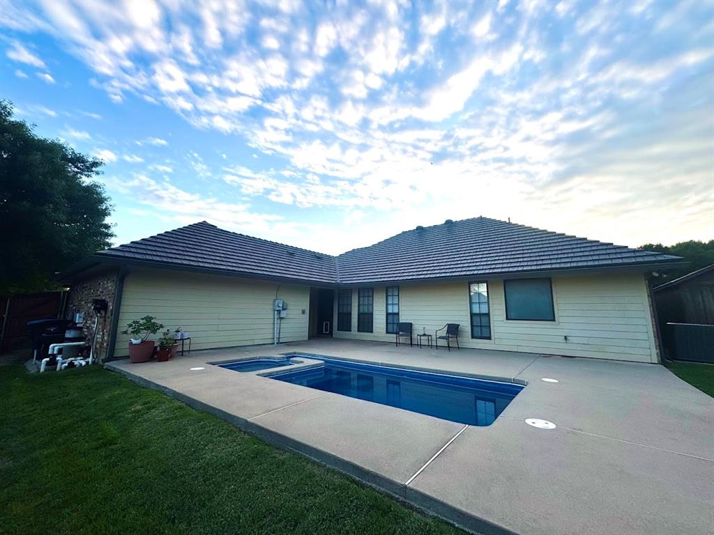 Lake Country Estates Add - Residential