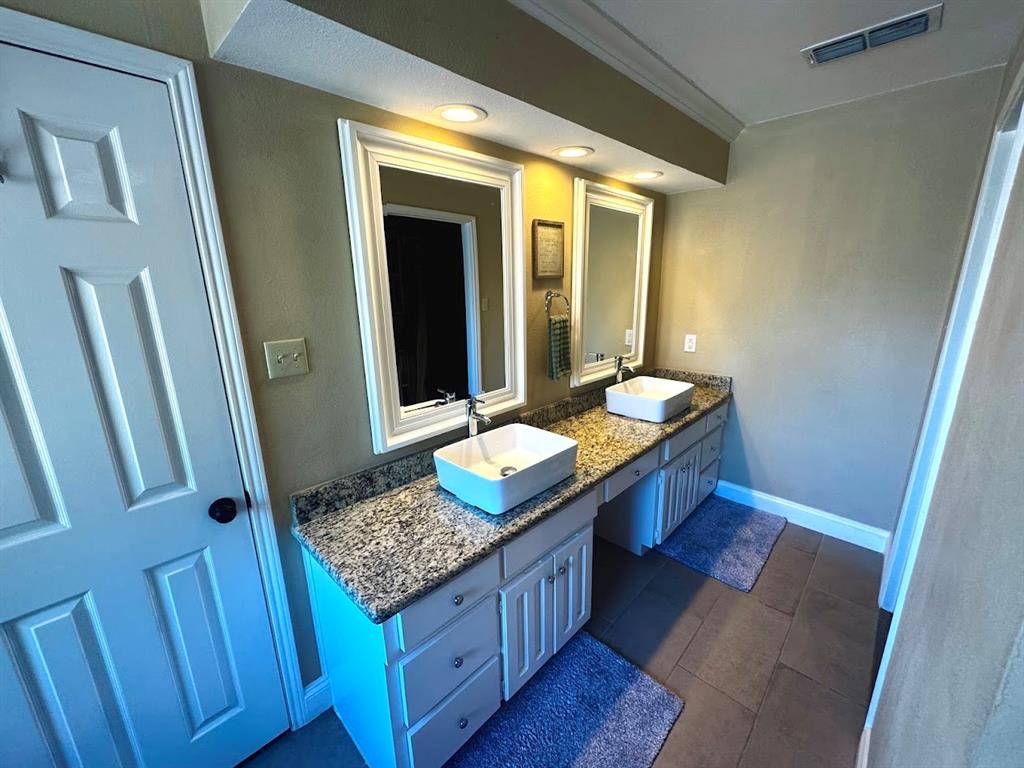 Lake Country Estates Add - Residential