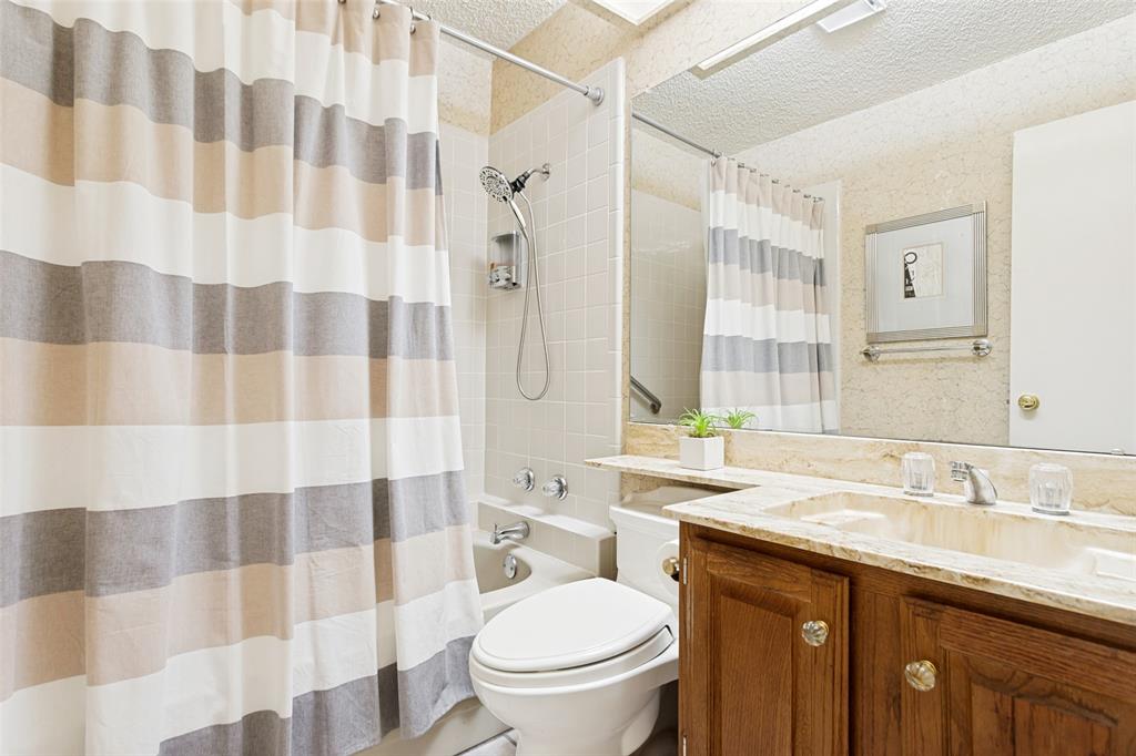 Cloisters Condo The - Residential