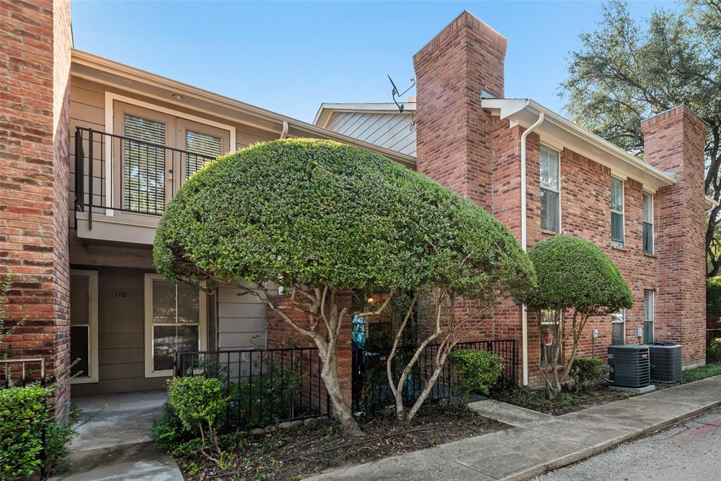 Check out this turnkey Condo, where classic charm meets modern convenience in a location that simply can't be beat. This is the perfect space not too big, not too small, it’s just right for effortless living. Step inside and be greeted by a home that feels brand new, thanks to a comprehensive refresh. You’ll find fresh paint throughout, providing a bright, clean canvas ready for your personal touch, complemented by gorgeous new flooring that flows seamlessly through the main living areas. The updated bathroom offers a modern and sleek retreat to start and end your day. The primary bedroom is a true sanctuary, featuring a private balcony perfect for enjoying your morning coffee or unwinding under the stars. Beyond the beautiful interiors, this home offers unparalleled connectivity. You’re close to major highways, making your commute simple and stress-free. When it’s time to relax, you’ll appreciate being mere moments from the area’s best dining and entertainment options. Everything you need is within easy reach. Don't miss the opportunity to make this completely updated and ideally situated property your own!