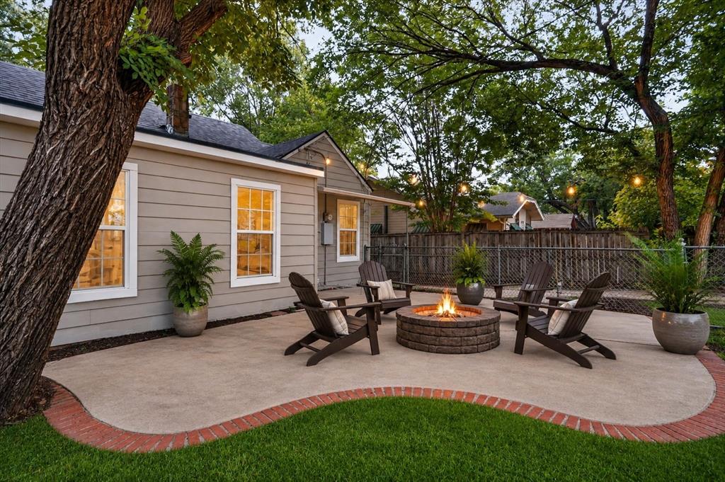 Oakhurst - Residential