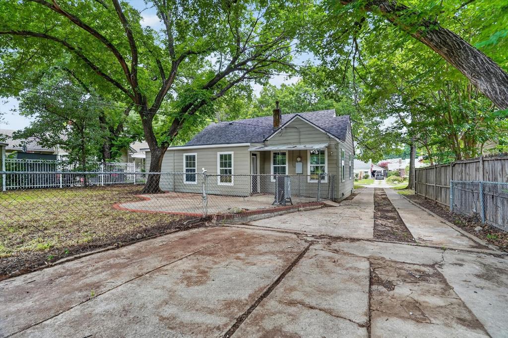 Oakhurst - Residential