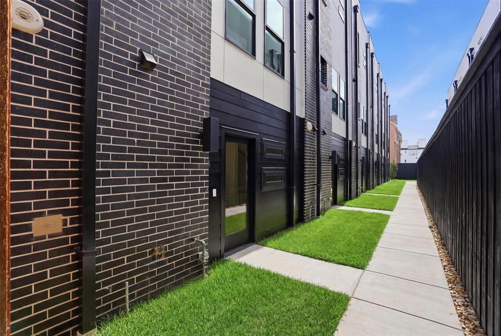 Elk Hill - Residential