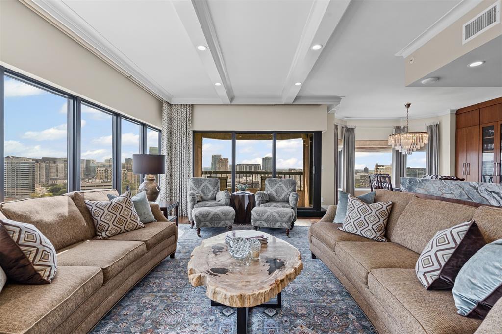 Latour Condo - Residential