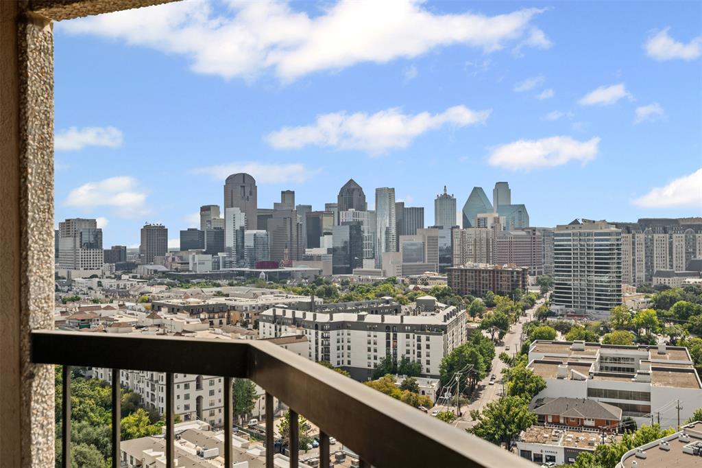 Latour Condo - Residential