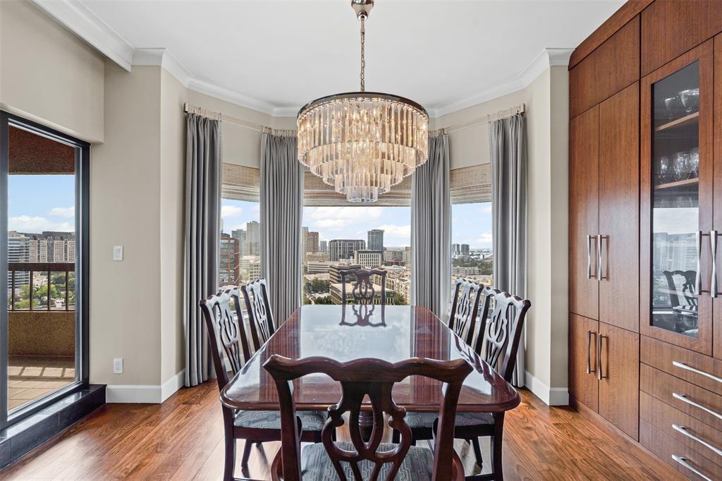 Latour Condo - Residential