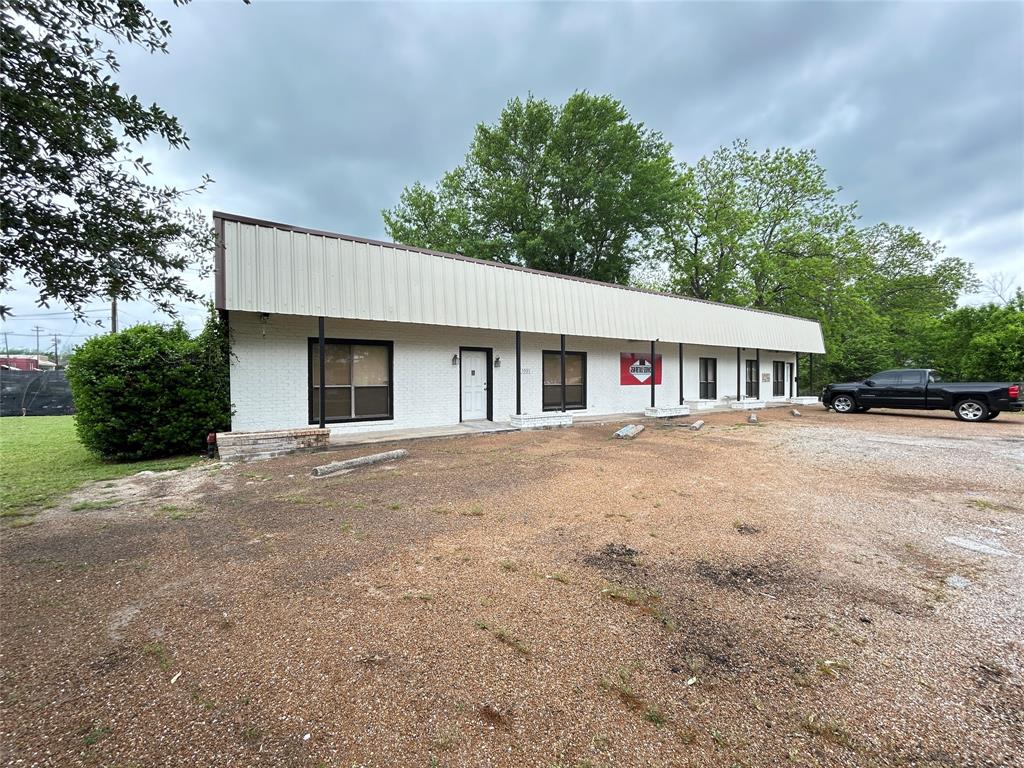 Orig Town Of Commerce - Commercial Sale
