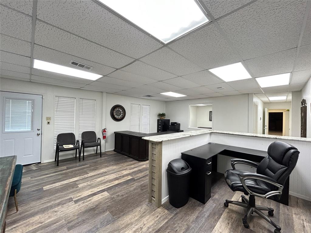 Orig Town Of Commerce - Commercial Sale