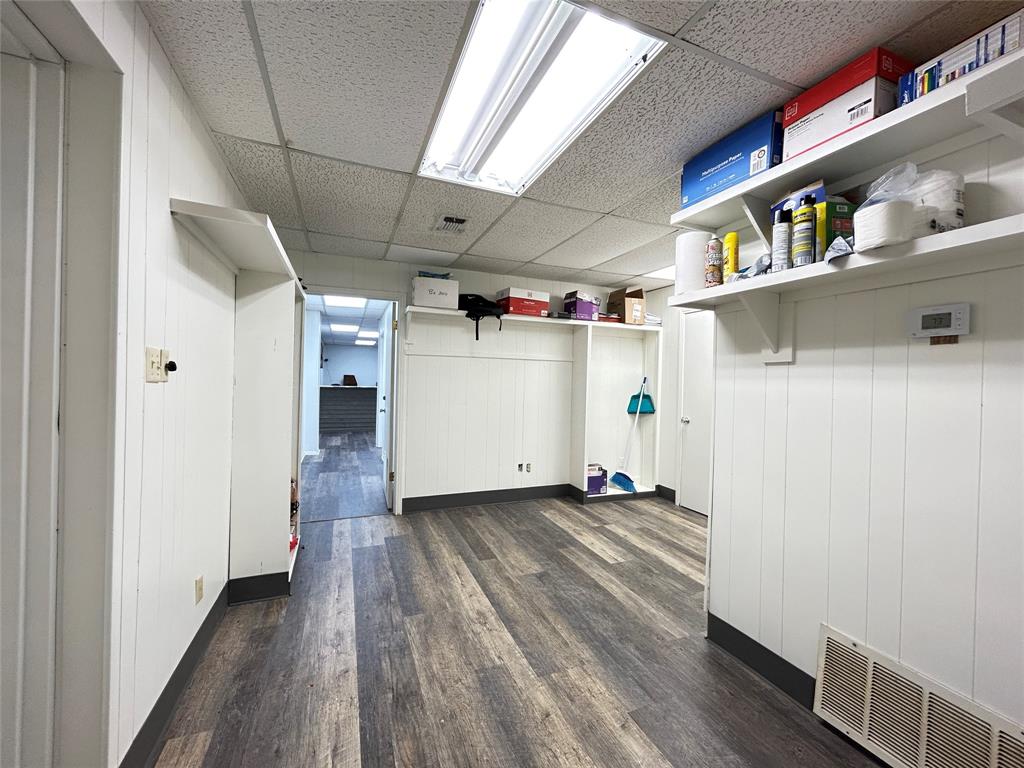 Orig Town Of Commerce - Commercial Sale