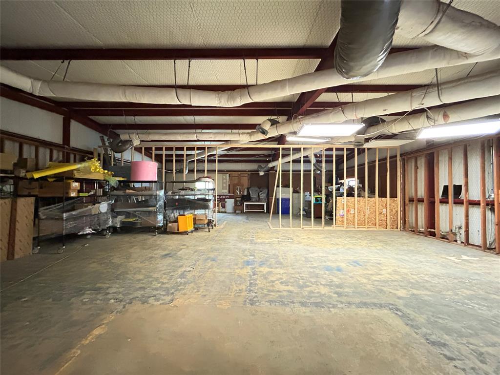 Orig Town Of Commerce - Commercial Sale