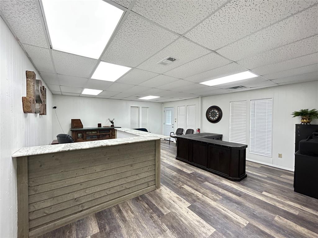 Orig Town Of Commerce - Commercial Sale