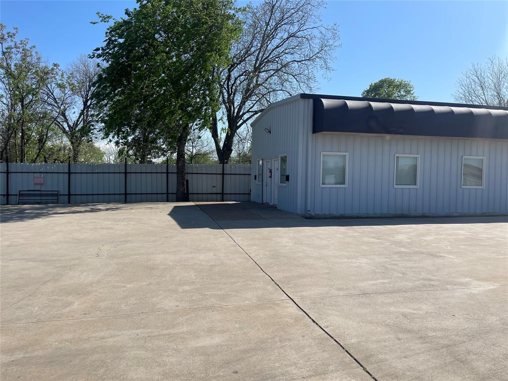 Fleming & 11 - Commercial Lease
