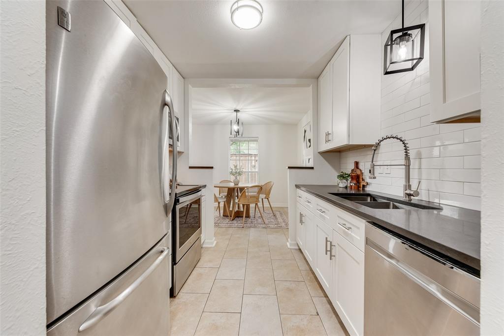 White Rock West Condo - Residential