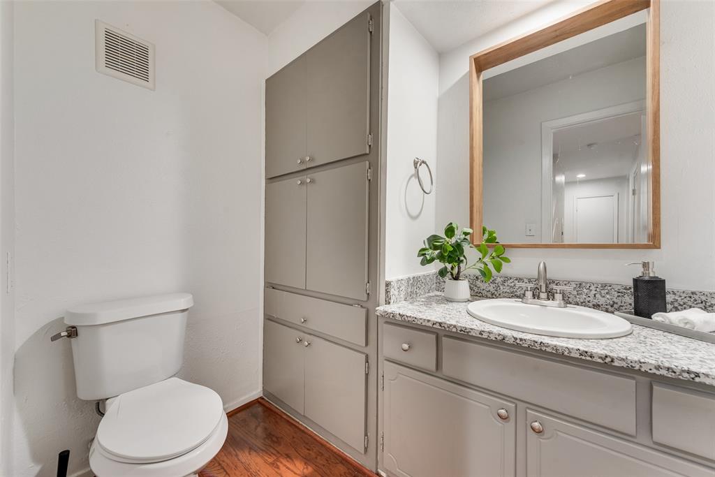 White Rock West Condo - Residential